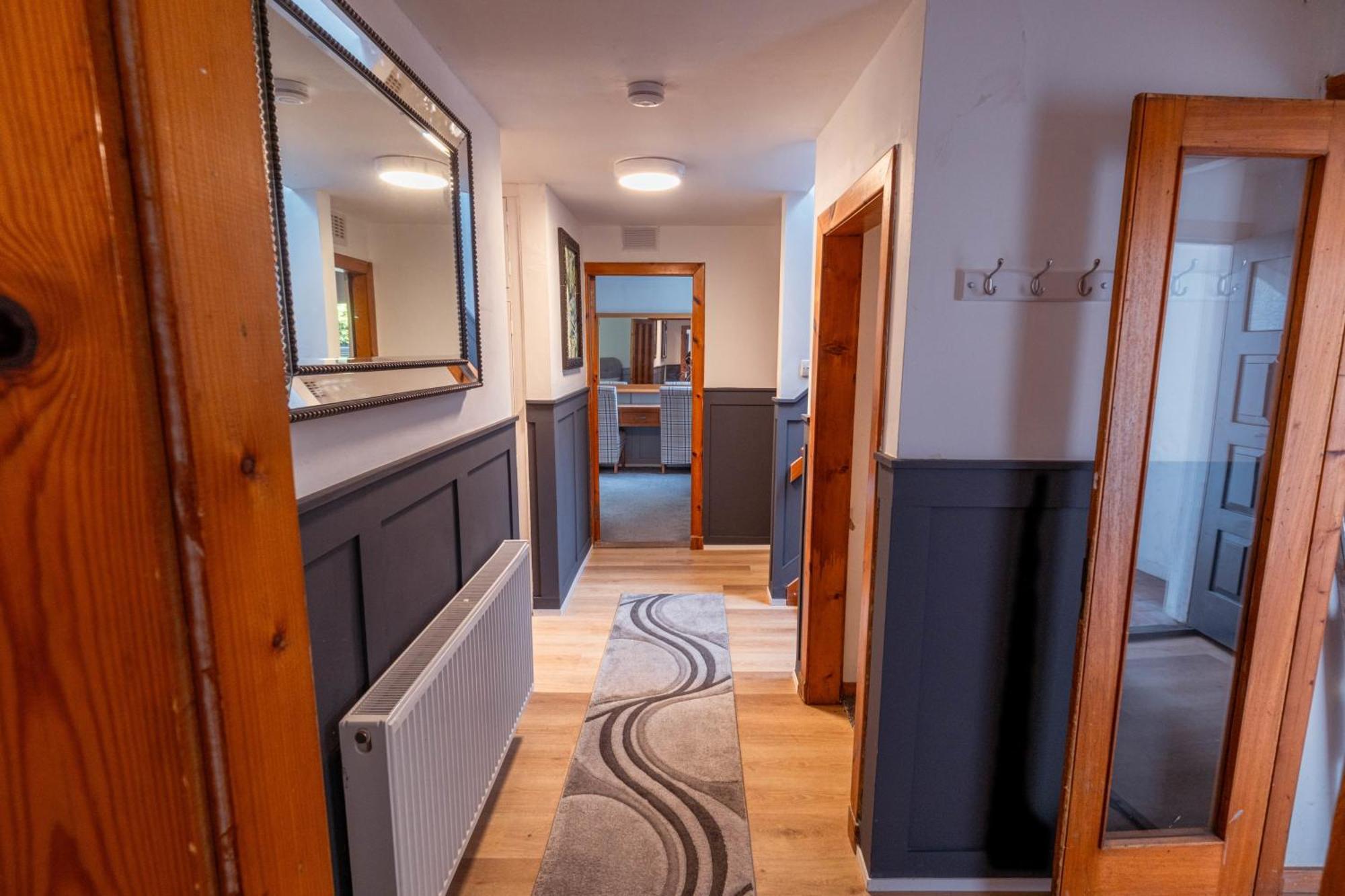 Large Country House With Garden, Outdoor Spa Area & Games Room With Hot Tub And Fire Pit Wigtown Exterior photo
