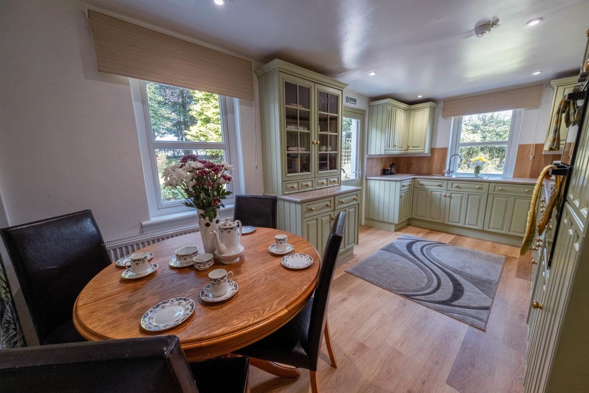 Large Country House With Garden, Outdoor Spa Area & Games Room With Hot Tub And Fire Pit Wigtown Exterior photo